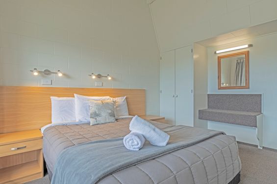 Deluxe%20and%20kitchens%209%207%206%20cords%20removed%20 8 1